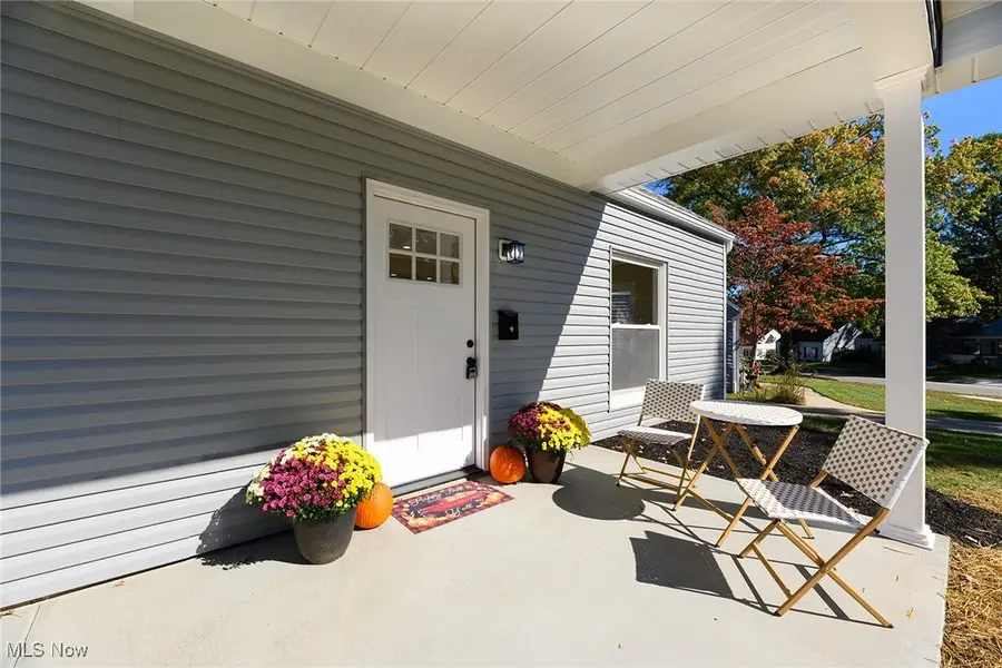 1916 Victoria Street, Cuyahoga Falls, OH 44221 - Image #2