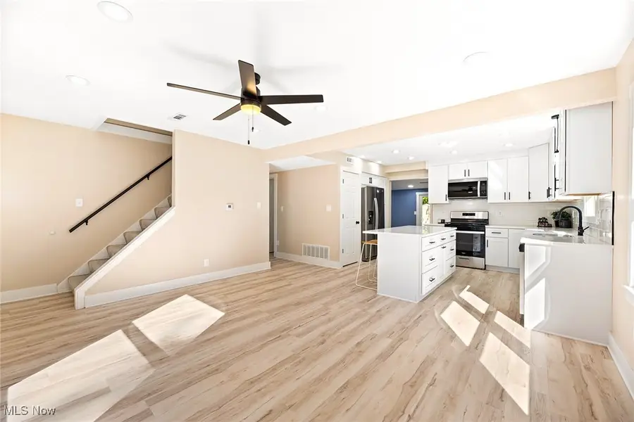 1916 Victoria Street, Cuyahoga Falls, OH 44221 - Image #3