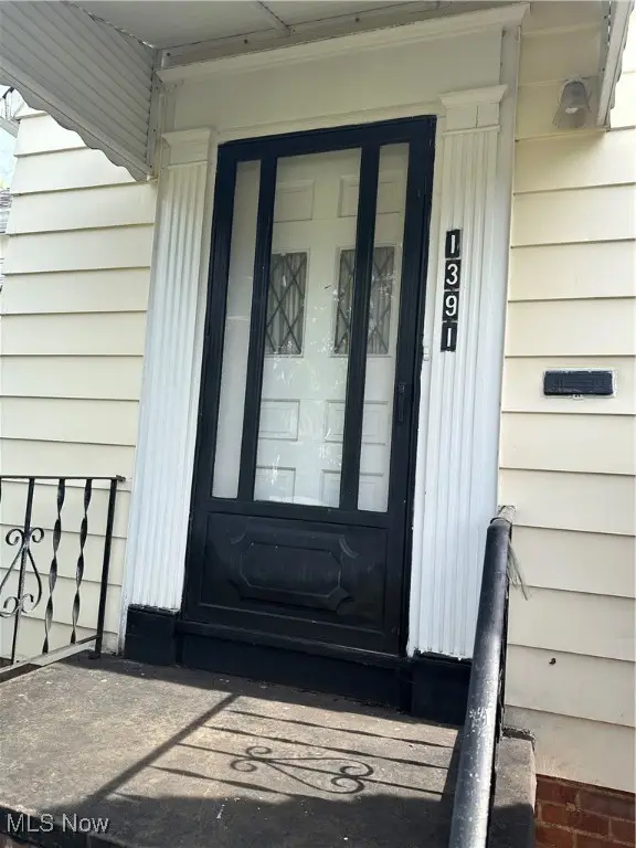 1391 Iroquois Avenue, Mayfield Heights, OH 44124 - Image #1