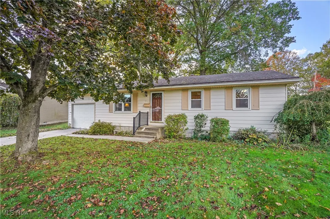 2388 Innwood Drive, Youngstown, OH 44515 - Image #1