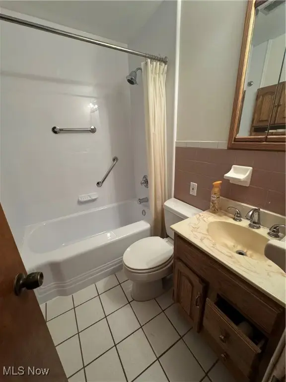 1331 Bradford Nw Street, Warren, OH 44485 - Image #2