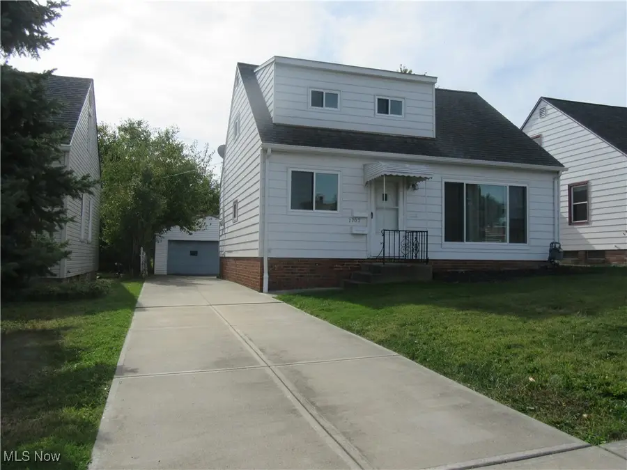 7707 Liberty Avenue, Parma, OH 44129 - Image #2