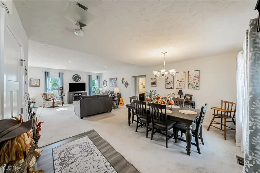 34691 Legends Way, Grafton, OH 44044 - Image #3