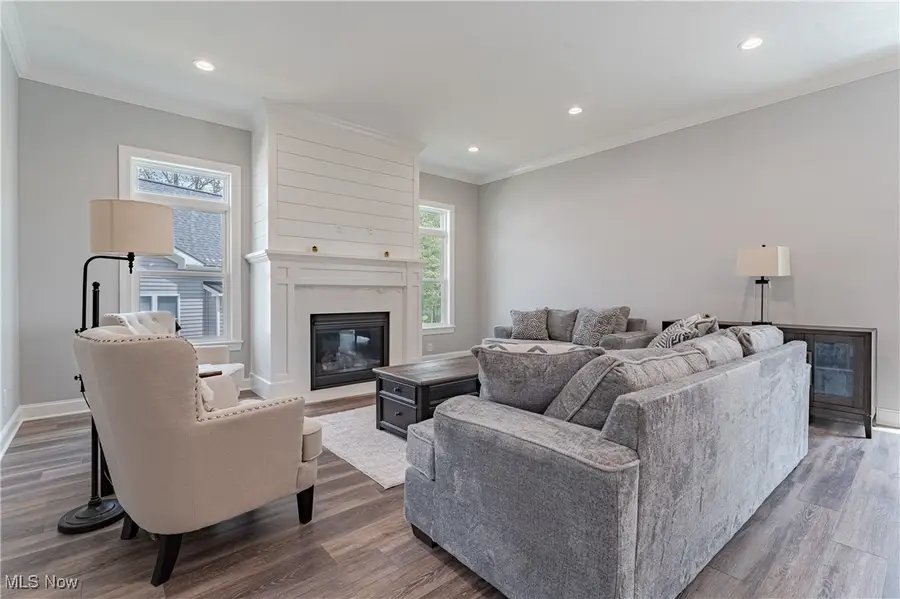 562 Magnolia Court, Mayfield, OH 44143 - Image #2