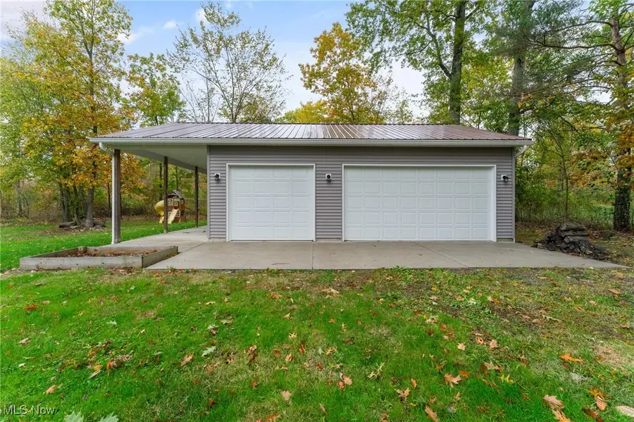 7111 Pine Grove Drive, Hubbard, OH 44425 - Image #2
