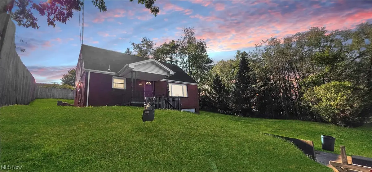 337 Greenbrier Rd, Weirton, WV 26062 - Image #1