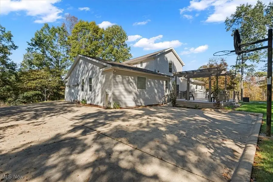 545 Lewis Pointe Drive, Vincent, OH 45784 - Image #3