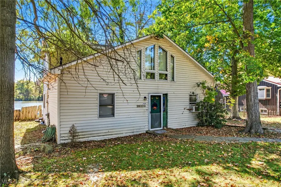 26223 Wildwood Drive, Beloit, OH 44609 - Image #2