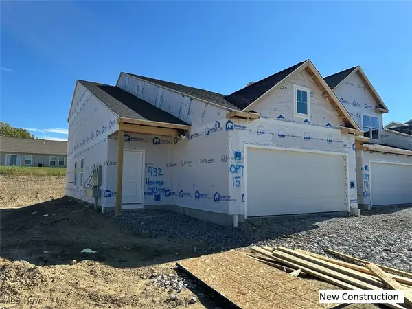 432 Honeycrisp Ne Drive, Louisville, OH 44641