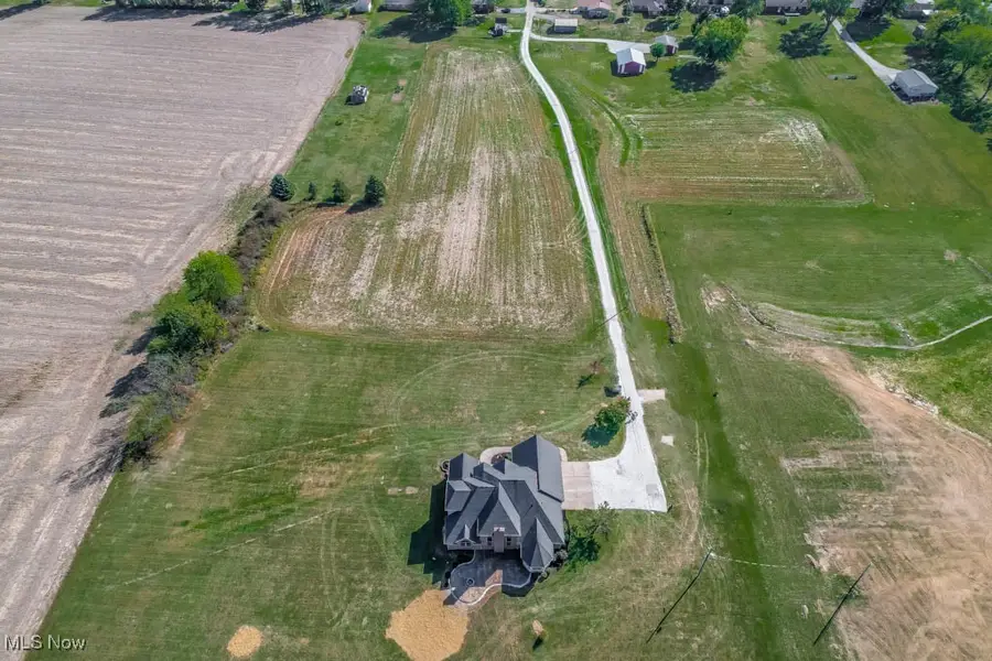 8225 Georgetown Street, Louisville, OH 44641 - Image #3