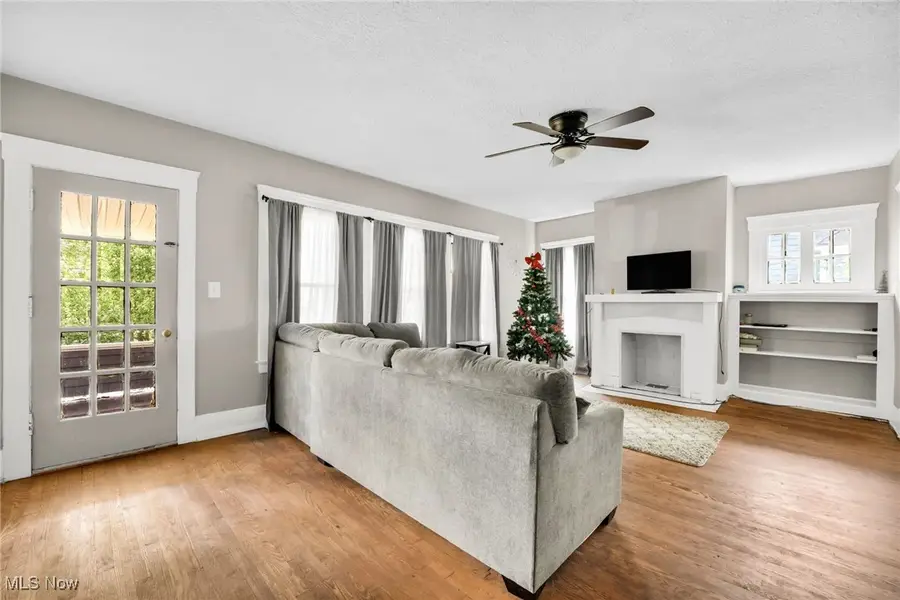 1676 Glenmont Road, Cleveland Heights, OH 44118 - Image #2