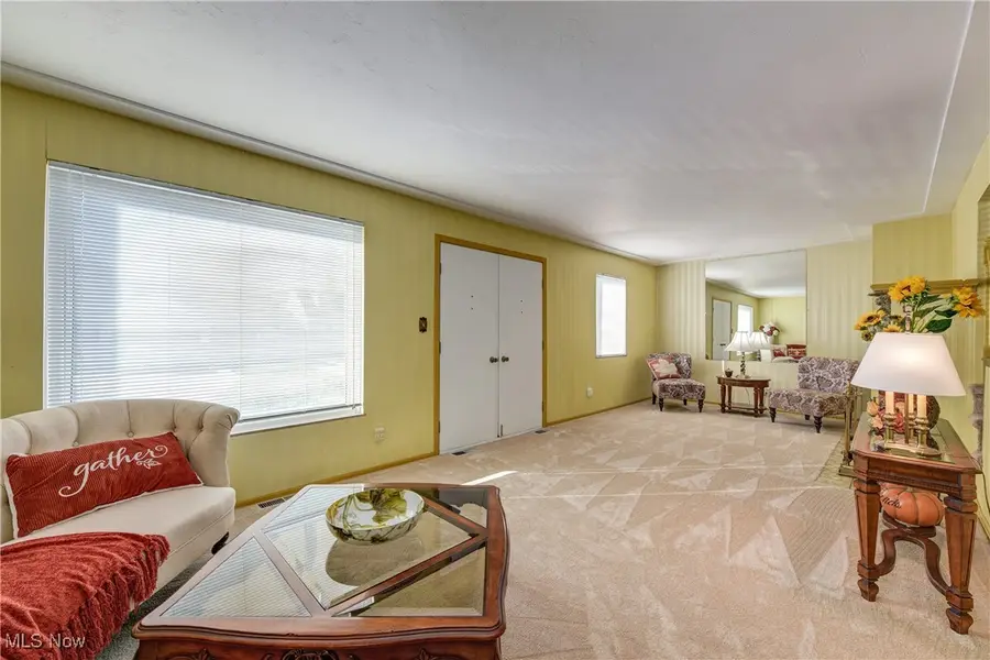 8206 Newport Avenue, Parma, OH 44129 - Image #3