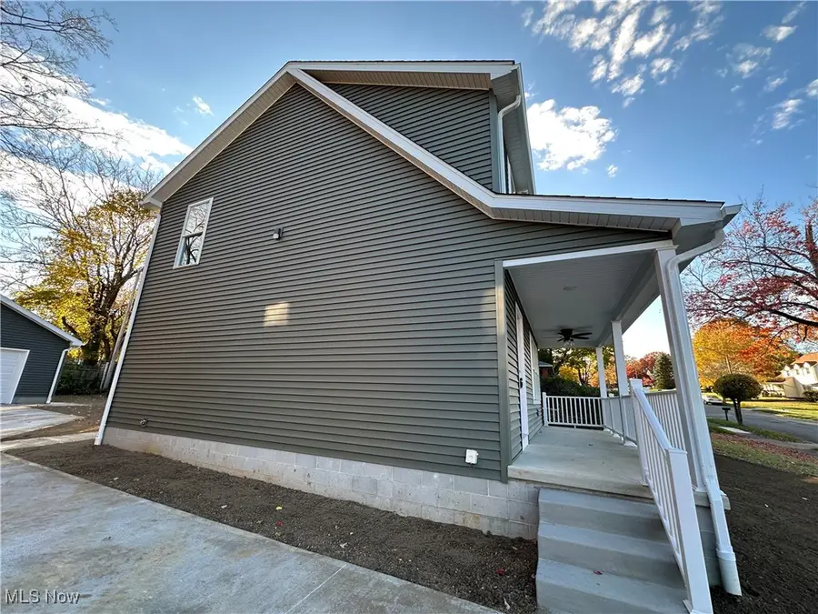 215 Upland Avenue, Youngstown, OH 44504 - Image #2