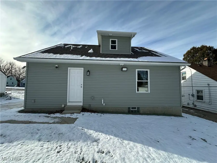 459 N Schenley Avenue, Youngstown, OH 44509 - Image #2