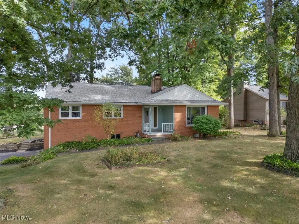 5288 Frank Nw Avenue, North Canton, OH 44720 - Image #1