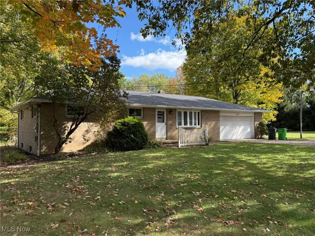 5941 Richville Sw Drive, Navarre, OH 44662 - Image #1