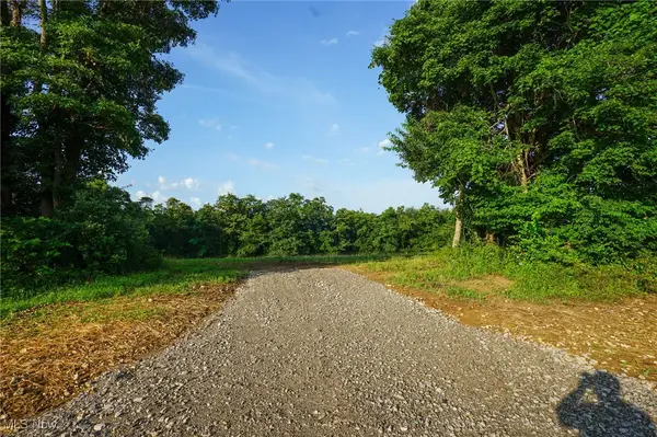 Township Rd 51, Somerset, OH 43783