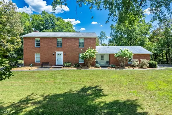 1252 New England Ridge Road, Washington, WV 26181