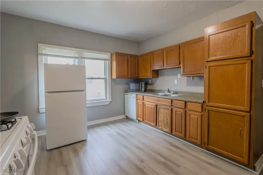 3606 E 75th Street, Cleveland, OH 44105 - Image #3