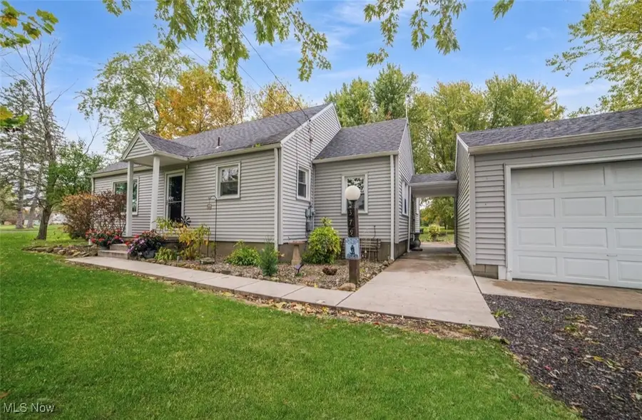 379 S Salem Warren Road, North Jackson, OH 44451 - Image #2