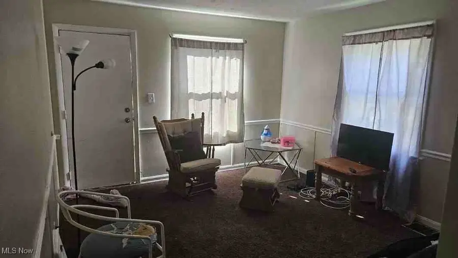 1093 Joy Avenue, Akron, OH 44306 - Image #2