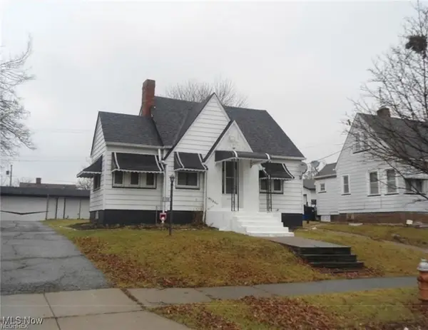 17111 Ridgeton Drive, Cleveland, OH 44128