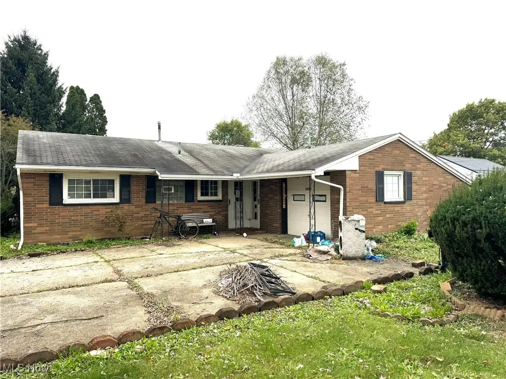 4481 Broadway Ne Avenue, Louisville, OH 44641 - Image #1