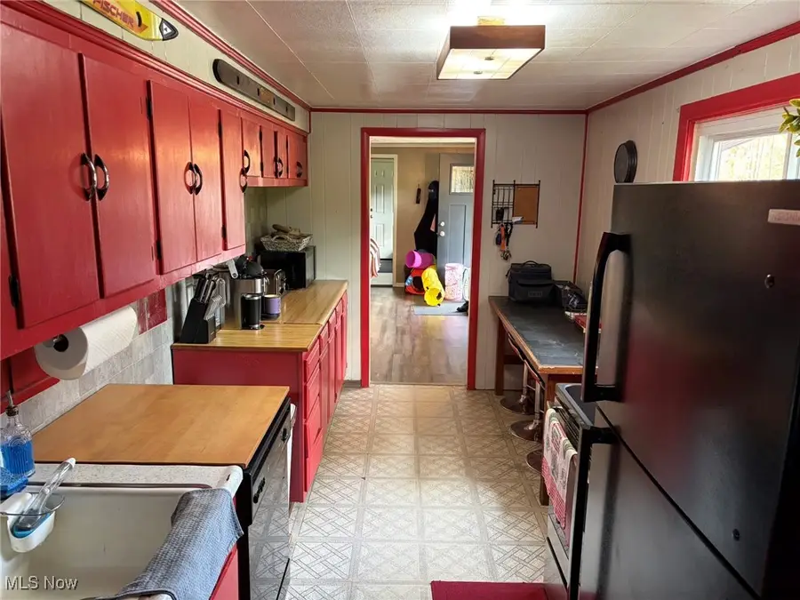 12845 Vincent Drive, Mantua, OH 44255 - Image #2