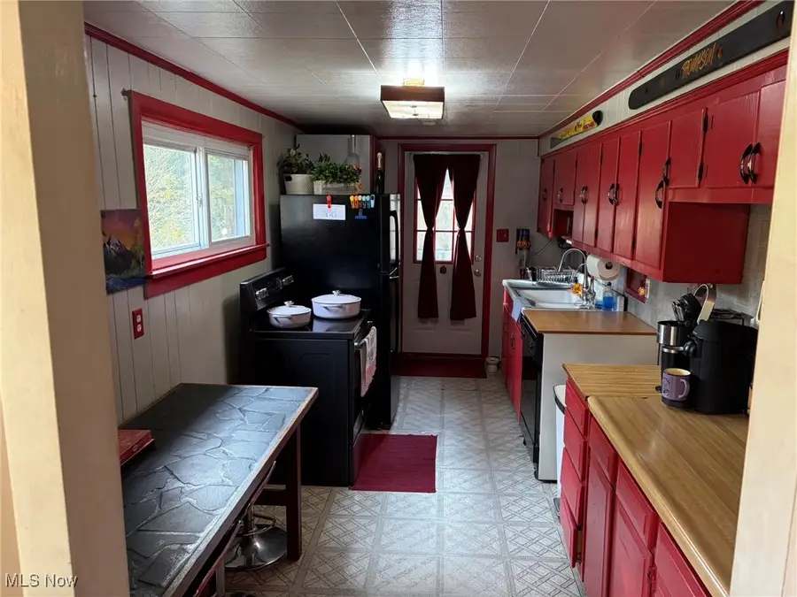 12845 Vincent Drive, Mantua, OH 44255 - Image #3