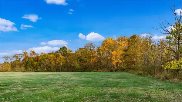 Fairview Road, Zanesville, OH 43701