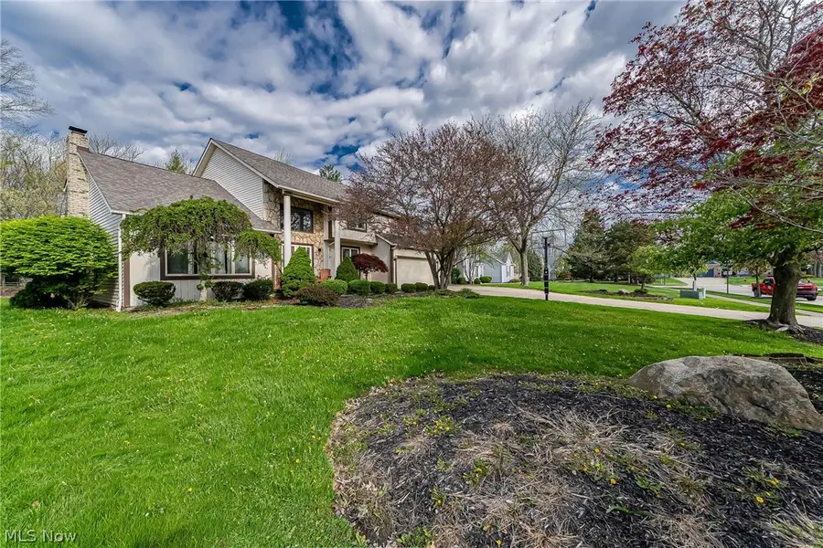 368 Leverett Lane, Highland Heights, OH 44143 - #2