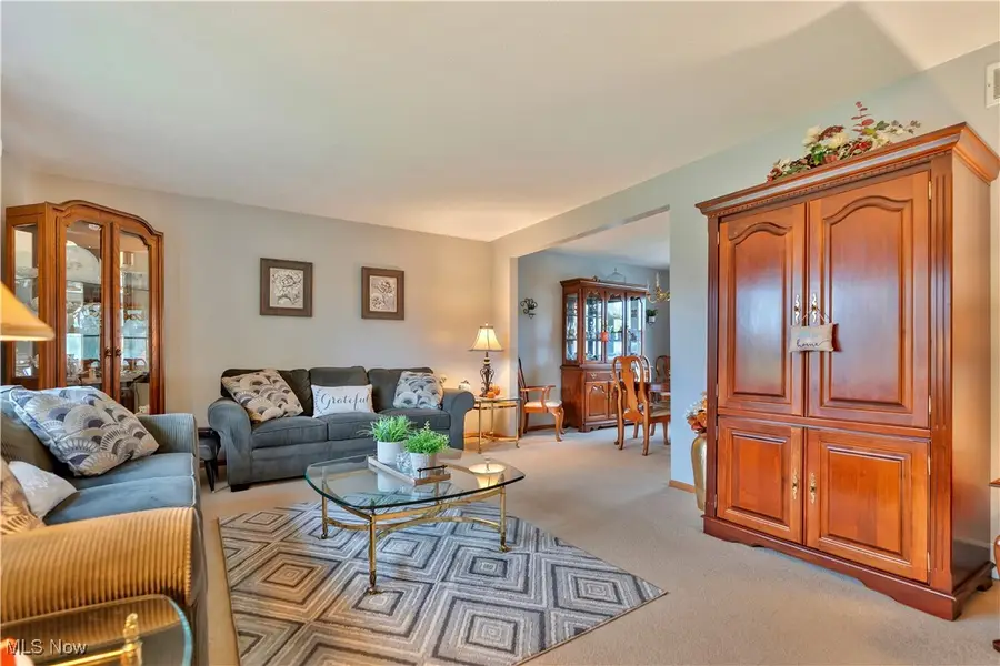 1702 Gulf Nw Street, Uniontown, OH 44685 - Image #3