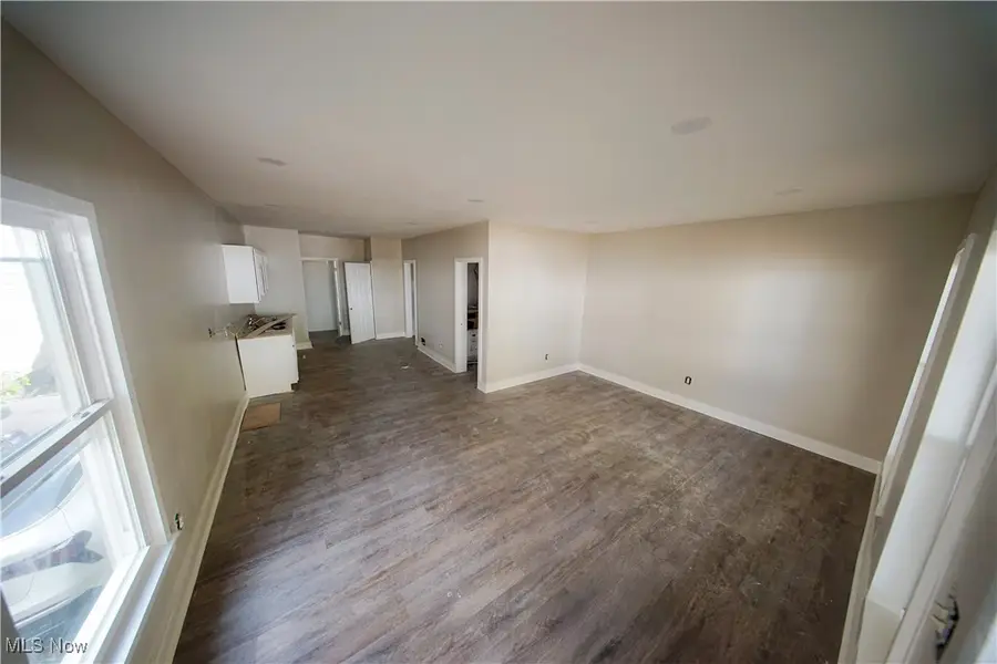 9905-9907 Zimmer Avenue, Cleveland, OH 44102 - Image #2