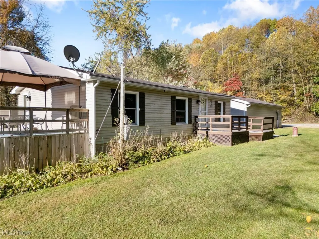 5666 Circlevale Se Street, East Canton, OH 44730 - Image #1