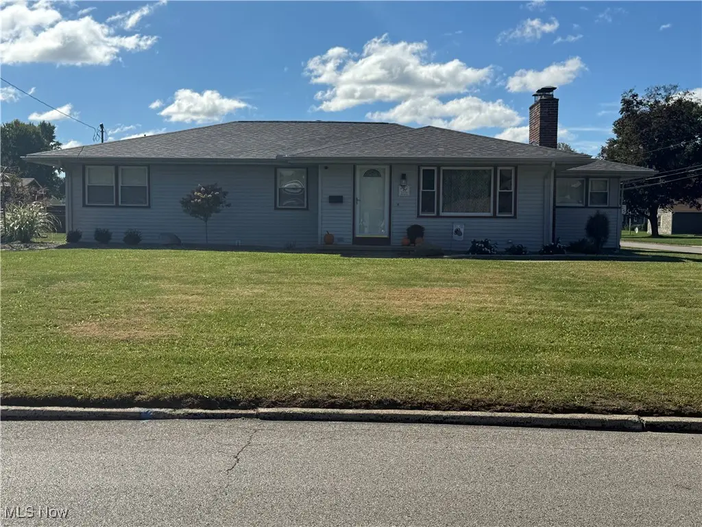 2721 Algonquin Drive, Poland, OH 44514 - #1