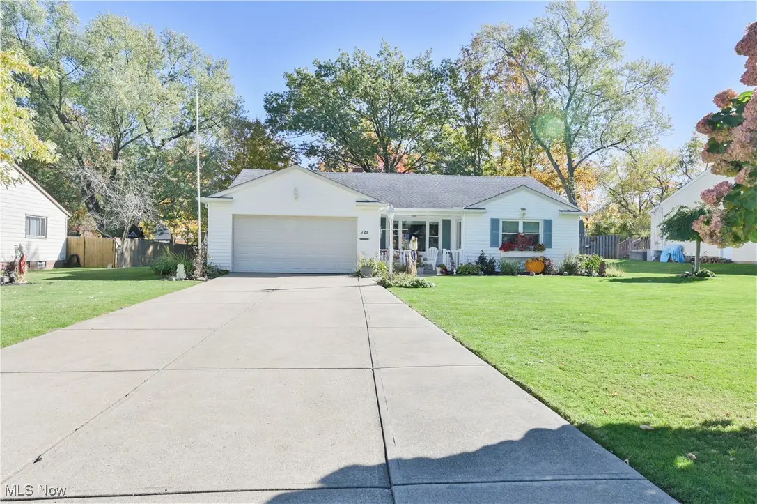 721 Cheriton Drive, Highland Heights, OH 44143 - #1