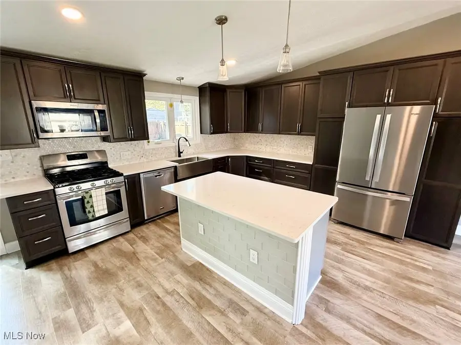 25077 Doe Drive, North Olmsted, OH 44070 - Image #3