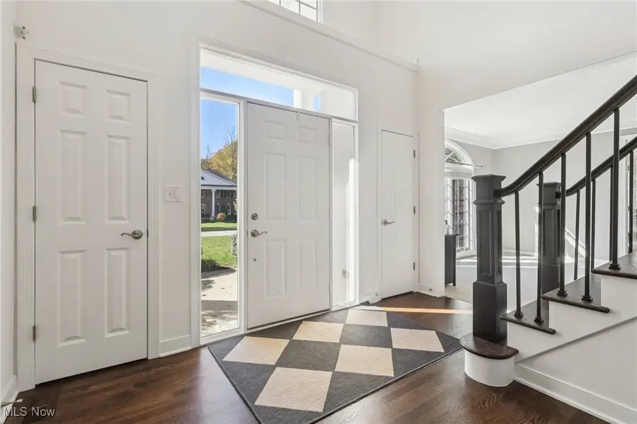 6167 Burr Oak Way, Hudson, OH 44236 - Image #2