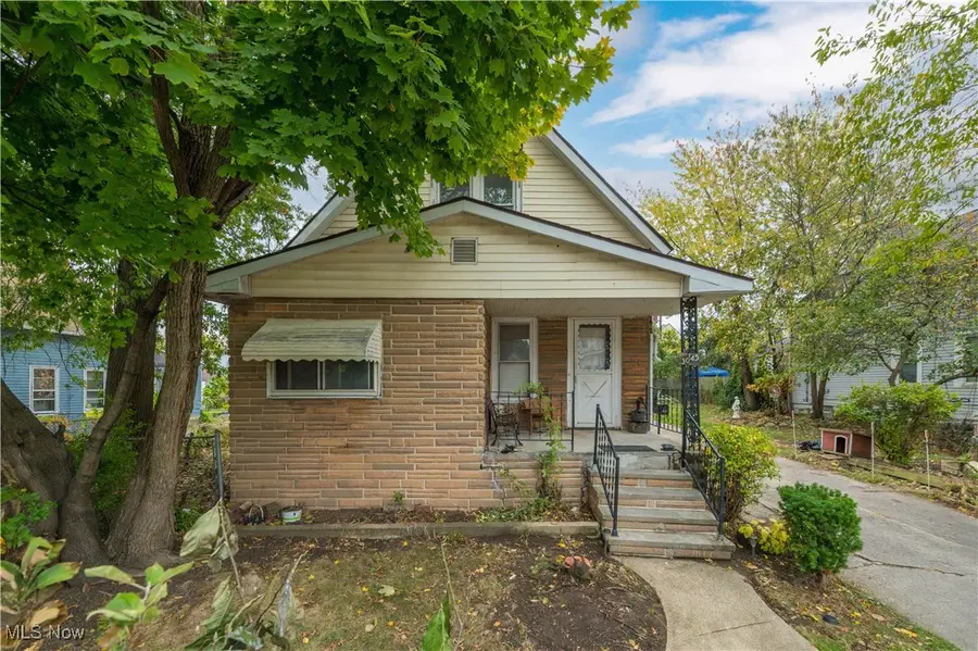 3045 W 104th Street, Cleveland, OH 44111 - Image #2