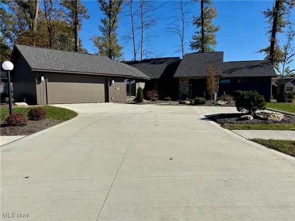 9032 Riverwood Dr., North Ridgeville, OH 44039