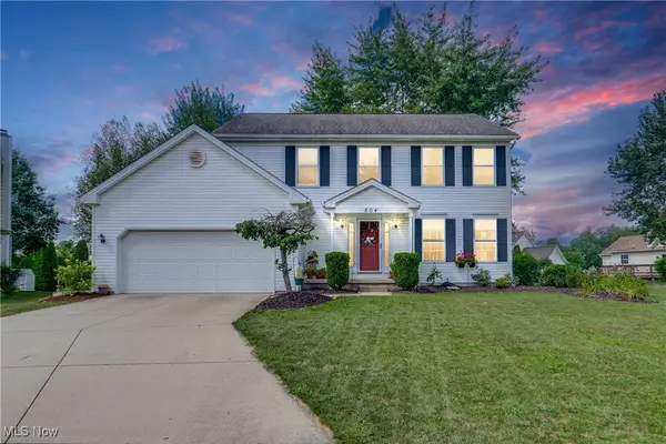 804 Stone Circle Drive, Akron, OH 44320