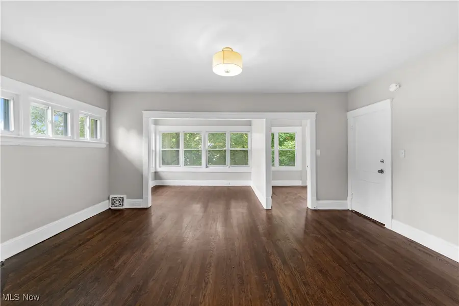 1683 Colonial Drive, Cleveland Heights, OH 44118 - Image #2