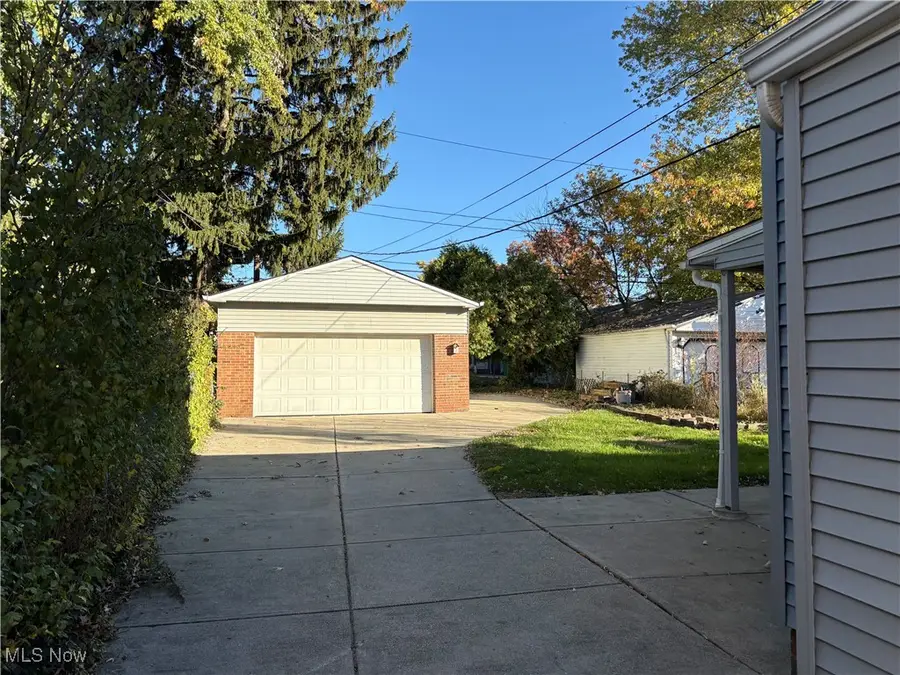 12813 Oak Park Boulevard, Garfield Heights, OH 44125 - Image #2