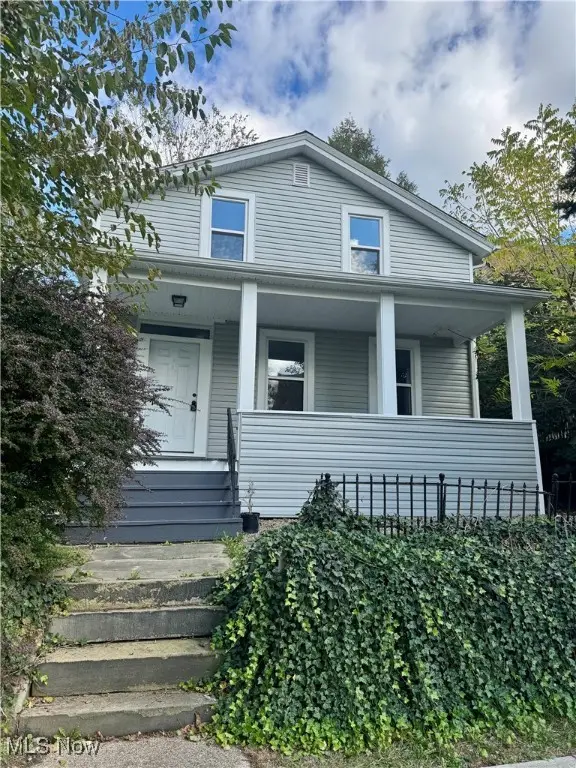 322 3rd Ne Street, Massillon, OH 44646