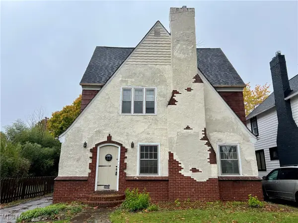 3560 Avalon Road, Shaker Heights, OH 44120