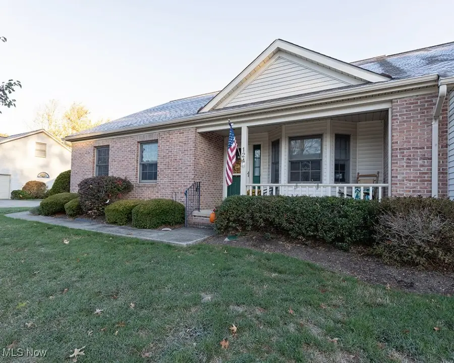 124 Oakley Green Drive, Elyria, OH 44035 - Image #2