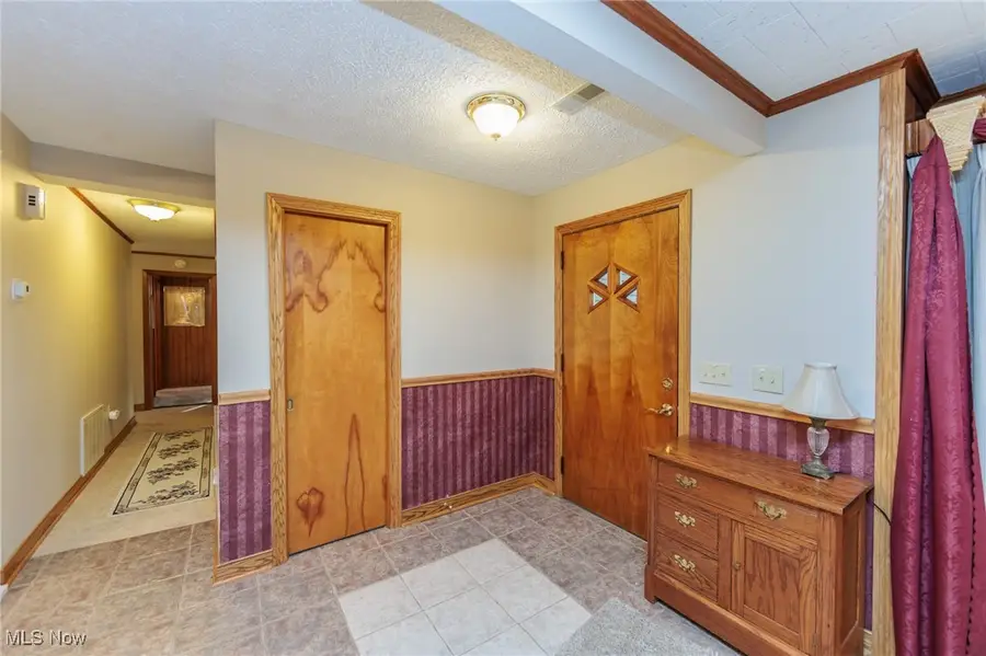 427 Perry Road, Tallmadge, OH 44278 - Image #3