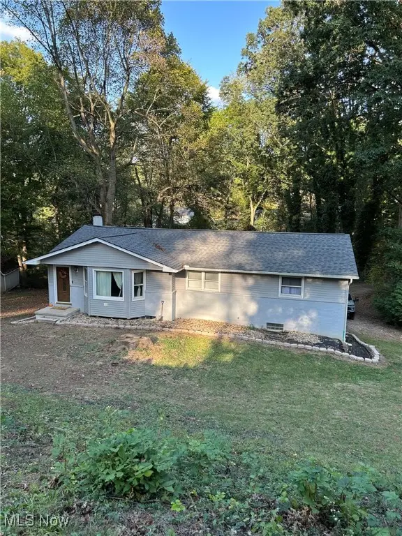 8470 Shadyview Nw Avenue, Clinton, OH 44216 - Image #1