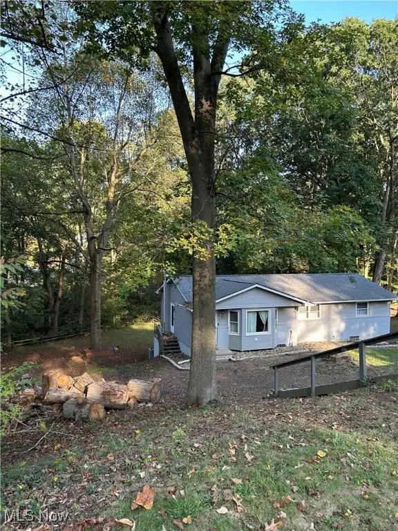 8470 Shadyview Nw Avenue, Clinton, OH 44216 - Image #2