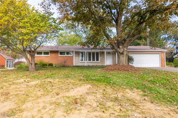 2533 57th Ne Street, Canton, OH 44721